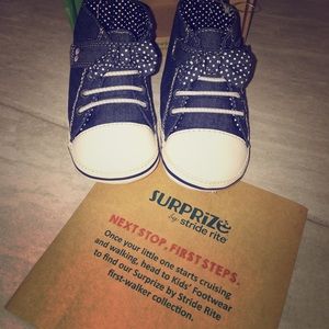 Infant/Toddler Shoe/ Knot bow sneakers 12-18 month